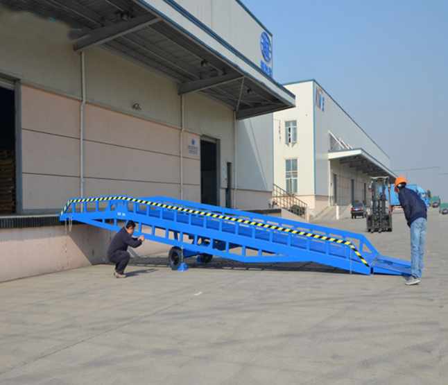 甘孜移动式登车桥应用
